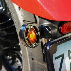 Plaques d'adaptation pour clignotants arrière