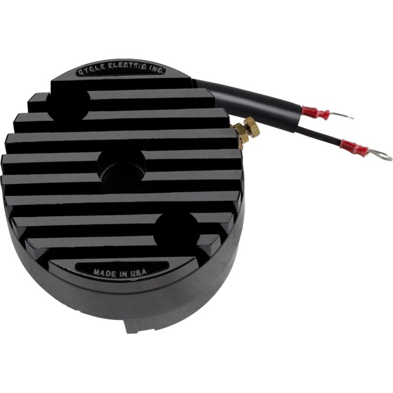 Régulateur monté sur générateur à faible puissance avec plaque d'extrémité mise à jour