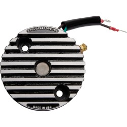 Régulateur monté sur générateur standard avec plaque d'extrémité mise à jour