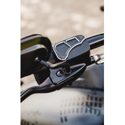 Brake and Clutch Cylinder Cover