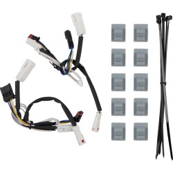 Insertions de lumière ambre pour carénage inférieur