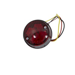 Feu arrière LED avec éclairage de plaque