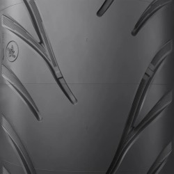 Commander III Cruiser Tire