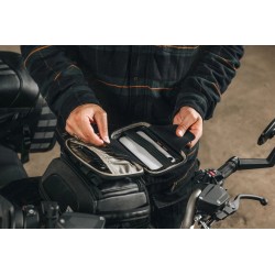 Legend Smartphone Bag