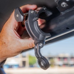 Fixation pour arceau