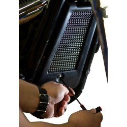 Protection de radiateur d'huile