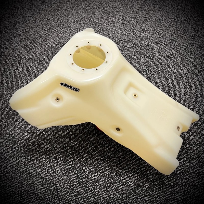 10.9 Liters 2.9 Gallons Fuel Tank (Dry Break)